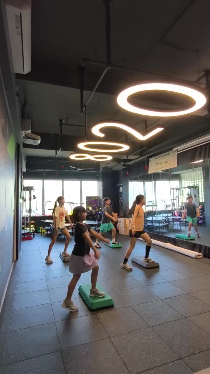 荃灣西兒童暑假彈床班